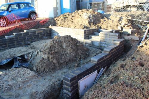 A few steps from the drive up to the path