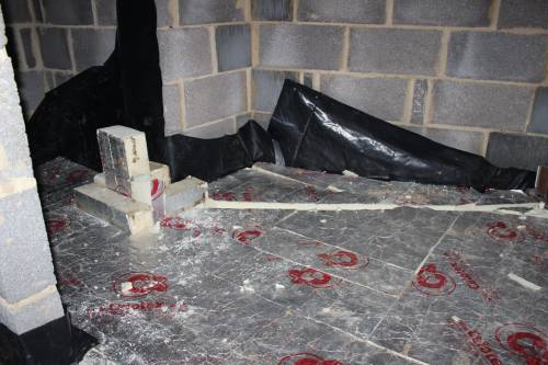 Floor insulation in the en-suite bathroom